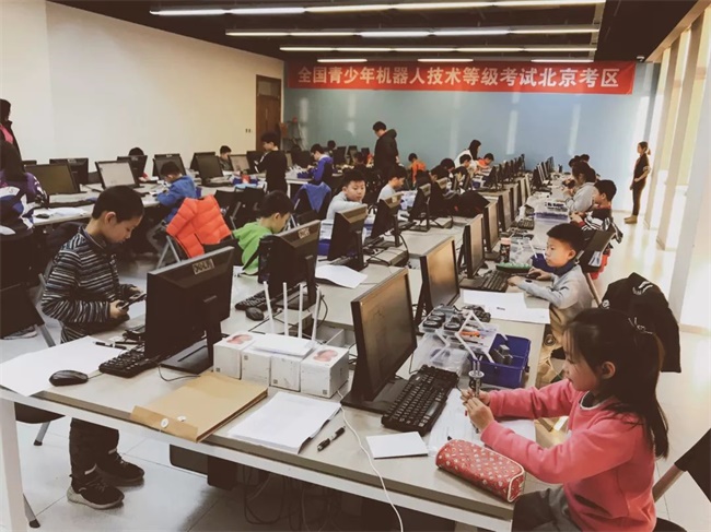 2019《全國青少年機(jī)器人技術(shù)等級考試》第一季，報(bào)名正式啟動 ！